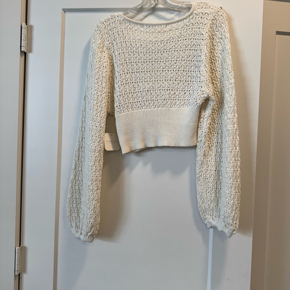 Alterd State Crochet Sweater
Never Worn
Tag still on
Size S